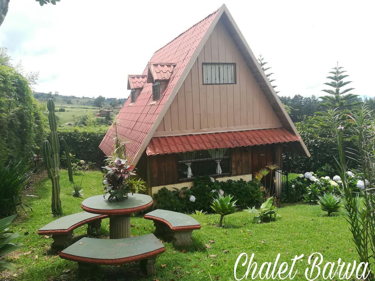 Hotel Chalets Los Volcanes Fraijanes Exterior photo