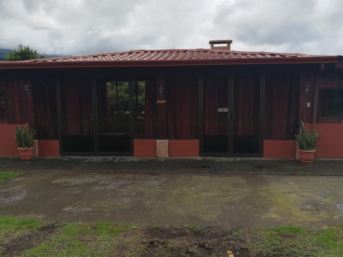 Hotel Chalets Los Volcanes Fraijanes Exterior photo